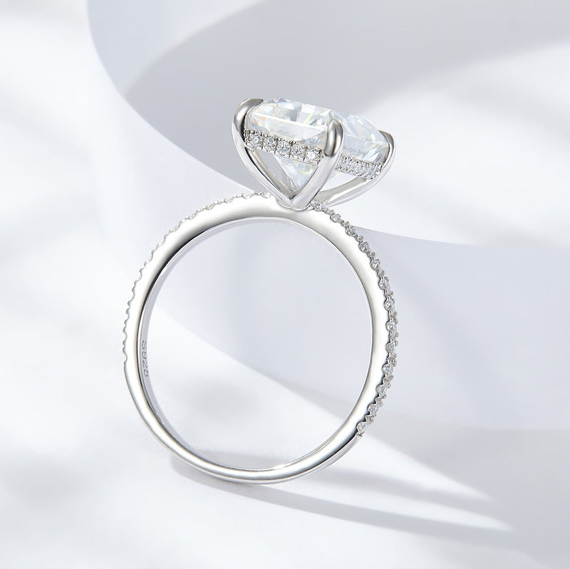 4 Karat Radiant925 Silver Moissanite Ring - Image 4